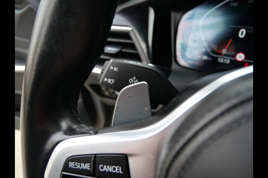 BMW 3 Serie Touring 330i HIGH EXECUTIVE | M-SPORT | PANO | H/K | LASER | TREKHAAK | 1e EIGENAAR!!