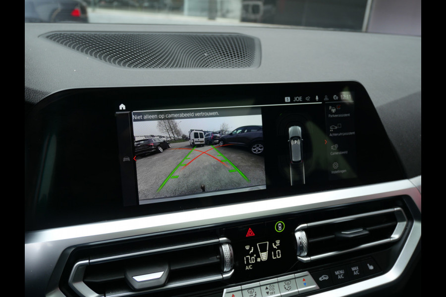 BMW 3 Serie Touring 330i HIGH EXECUTIVE | M-SPORT | PANO | H/K | LASER | TREKHAAK | 1e EIGENAAR!!