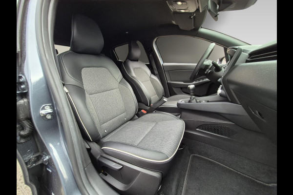 Renault Clio 1.0 TCe Intens | Achteruitrijcamera | PDC voor/achter | Led koplampen | 17'' velgen |