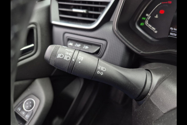 Renault Clio 1.0 TCe Intens | Achteruitrijcamera | PDC voor/achter | Led koplampen | 17'' velgen |