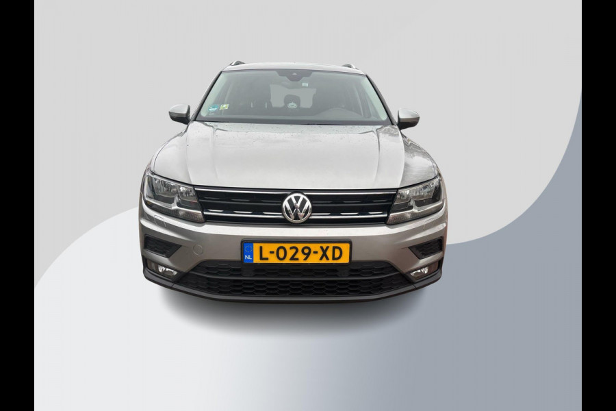 Volkswagen Tiguan 1.5 TSI ACT Highline | 150pk | Trekhaak | Stoelverwarming | Parkeersensoren Voor & Achter | Trekgewicht 1.800kg (geremd)