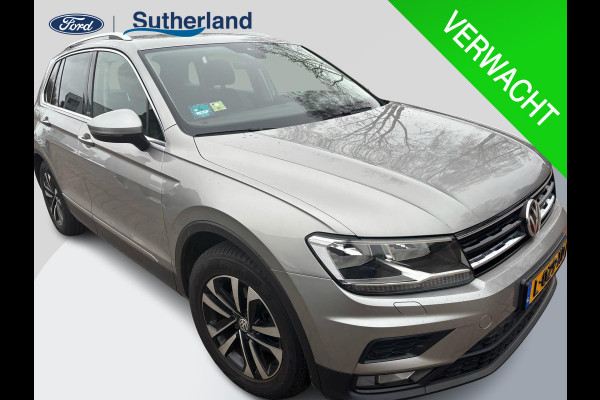Volkswagen Tiguan 1.5 TSI ACT Highline | 150pk | Trekhaak | Stoelverwarming | Parkeersensoren Voor & Achter | Trekgewicht 1.800kg (geremd)