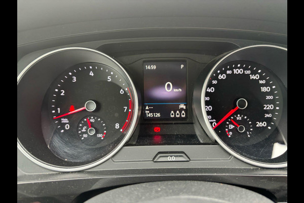 Volkswagen Tiguan 1.5 TSI ACT Highline | 150pk | Trekhaak | Stoelverwarming | Parkeersensoren Voor & Achter | Trekgewicht 1.800kg (geremd)