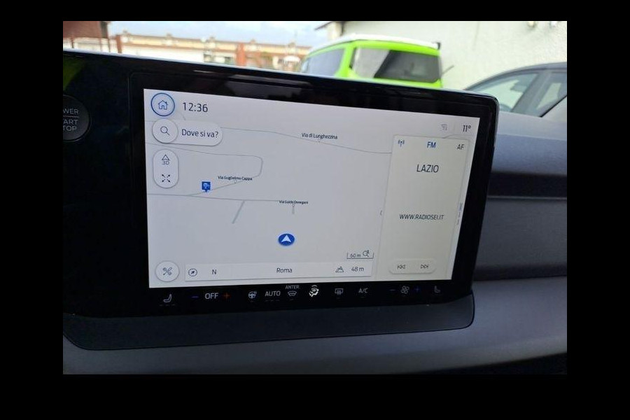 Ford E-Tourneo Courier Limited 44 kWh 136pk | Driver Assistance pack incl. Navigatie | 5 Persoons! | Winterpack