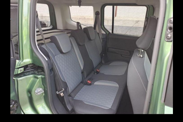 Ford E-Tourneo Courier Limited 44 kWh 136pk | Driver Assistance pack incl. Navigatie | 5 Persoons! | Winterpack