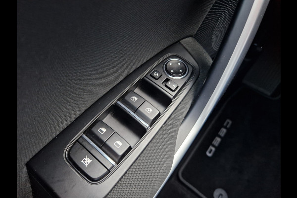 Kia Ceed Sportswagon 1.5 T-GDi DynamicLine | Camera | Clima | LED | Licht- en Regensensor |