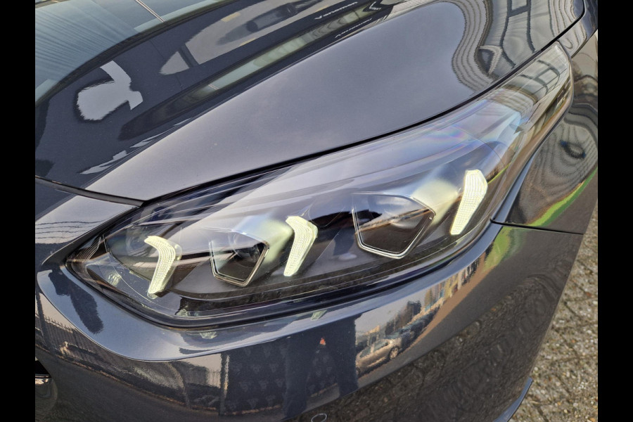 Kia Ceed Sportswagon 1.5 T-GDi DynamicLine | Camera | Clima | LED | Licht- en Regensensor |