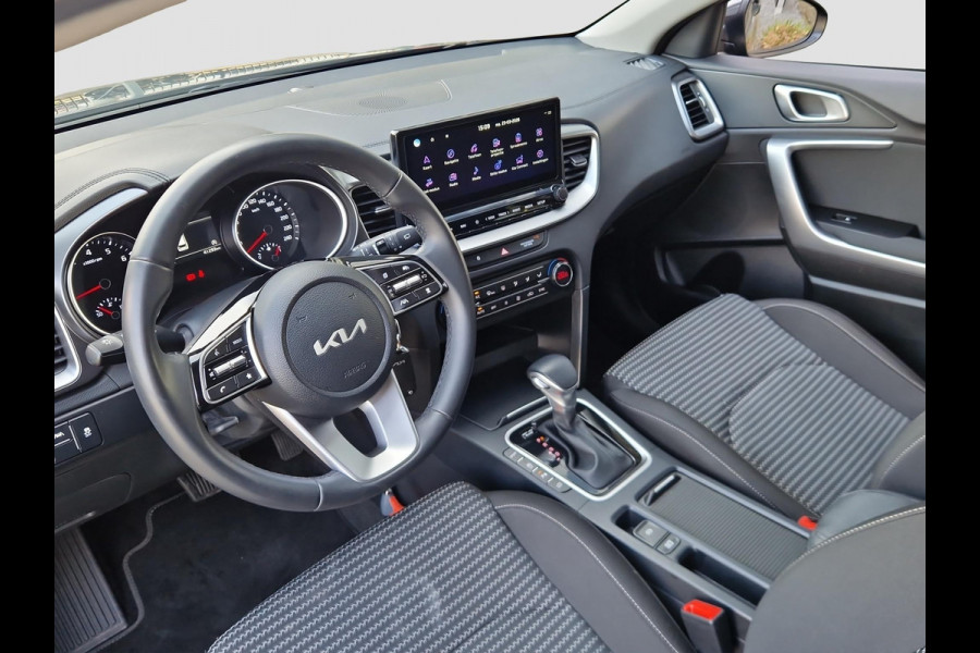 Kia Ceed Sportswagon 1.5 T-GDi DynamicLine | Camera | Clima | LED | Licht- en Regensensor |