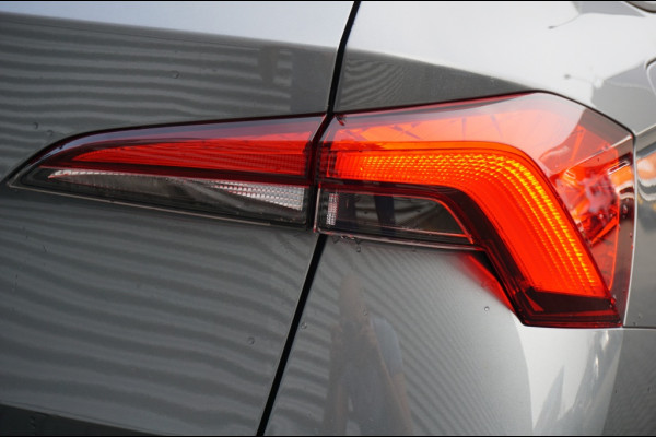 Škoda Kamiq 110 PK Ambition AUTOMAAT | AIRCO | PDC | NAVI BY APP