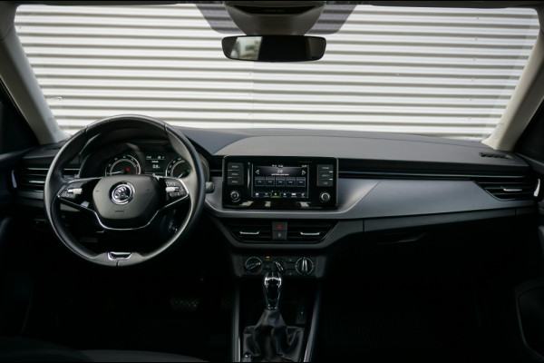 Škoda Kamiq 110 PK Ambition AUTOMAAT | AIRCO | PDC | NAVI BY APP