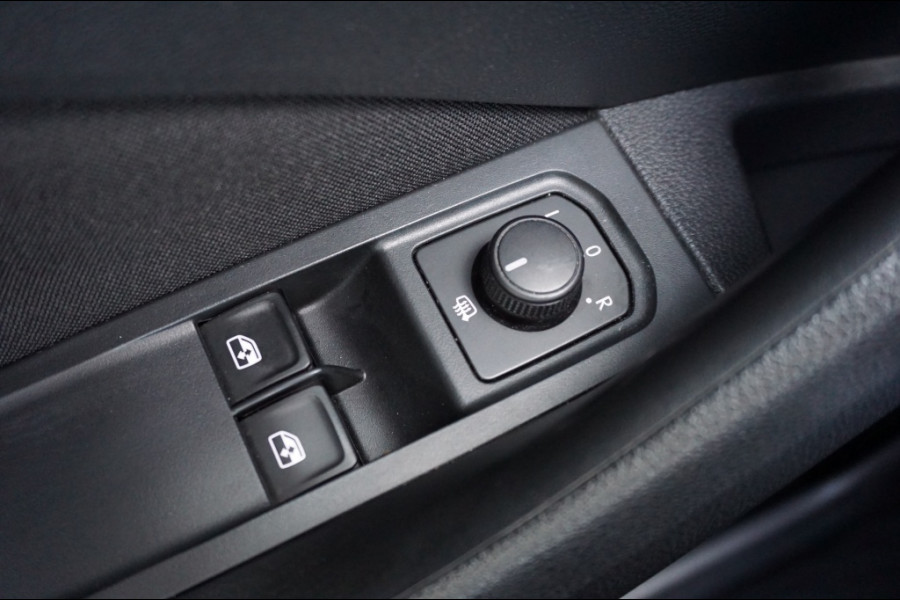 Škoda Kamiq 110 PK Ambition AUTOMAAT | AIRCO | PDC | NAVI BY APP