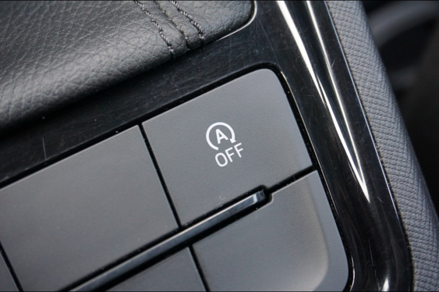 Škoda Kamiq 110 PK Ambition AUTOMAAT | AIRCO | PDC | NAVI BY APP