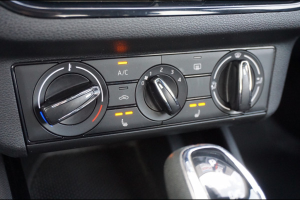 Škoda Kamiq 110 PK Ambition AUTOMAAT | AIRCO | PDC | NAVI BY APP