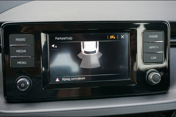 Škoda Kamiq 110 PK Ambition AUTOMAAT | AIRCO | PDC | NAVI BY APP