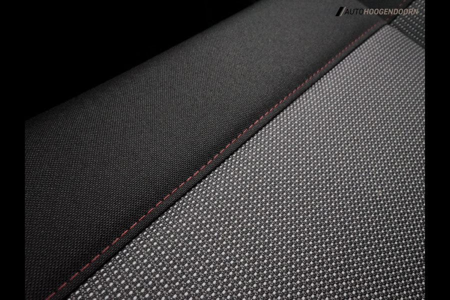 Citroën C4 Cactus 1.2 PureTech Business Luxe (APPLE CARPLAY,LANE ASSIST,PARKEERSENSOREN,CRUISE,NAVIGATIE,LM-VELGEN,TOPCONDITIE)