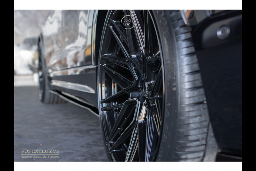 Audi RSQ8 4.0 TFSI Quattro 23'' Vossen|Ceramic|Carbon|Aeropakket|B&O 3D|RS Dynamic|4-wielsturing|ACC|HUD|Keyless|Trekhaak|Softclose