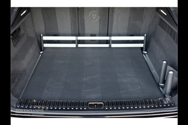 Audi RSQ8 4.0 TFSI Quattro 23'' Vossen|Ceramic|Carbon|Aeropakket|B&O 3D|RS Dynamic|4-wielsturing|ACC|HUD|Keyless|Trekhaak|Softclose