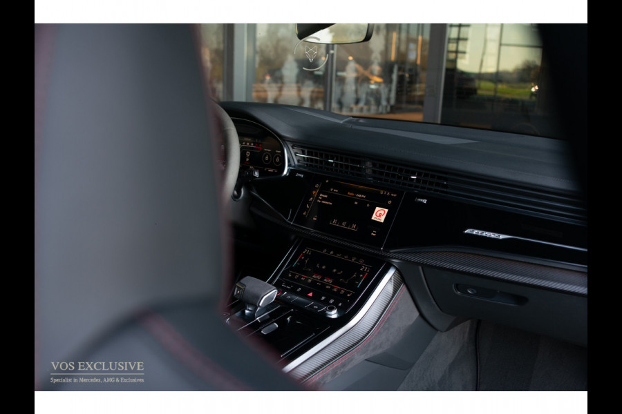 Audi RSQ8 4.0 TFSI Quattro 23'' Vossen|Ceramic|Carbon|Aeropakket|B&O 3D|RS Dynamic|4-wielsturing|ACC|HUD|Keyless|Trekhaak|Softclose