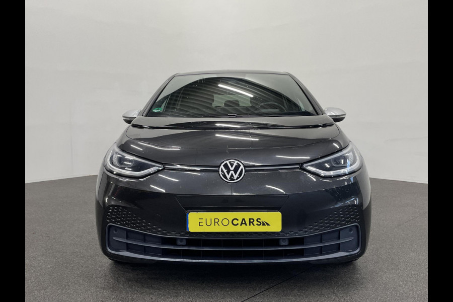 Volkswagen ID.3 First Plus 58 kWh Navigatie Apple Carplay/Android Auto Camera Parkeersensoren Adaptive Cruise Control Full LED Matrix Stoel- en stuurverwarming Lichtmetalen velgen Climate Control