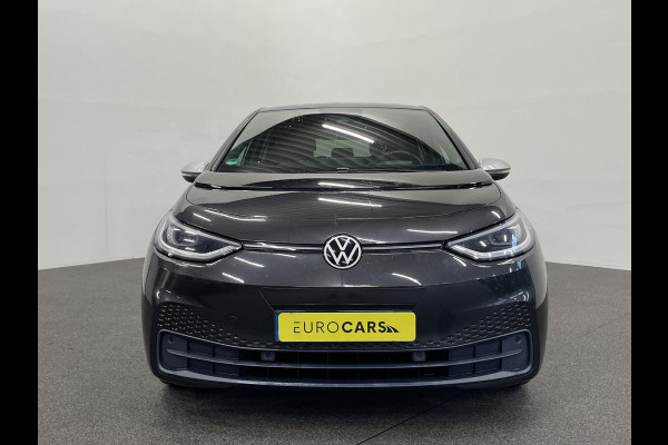 Volkswagen ID.3 First Plus 58 kWh Navigatie Apple Carplay/Android Auto Camera Parkeersensoren Adaptive Cruise Control Full LED Matrix Stoel- en stuurverwarming Lichtmetalen velgen Climate Control