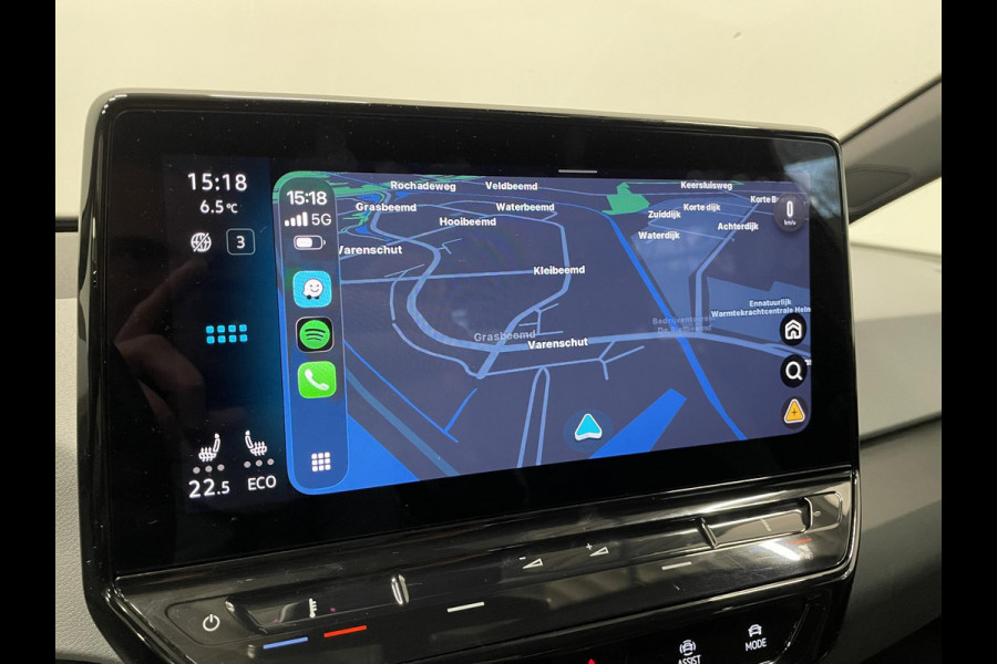 Volkswagen ID.3 First Plus 58 kWh Navigatie Apple Carplay/Android Auto Camera Parkeersensoren Adaptive Cruise Control Full LED Matrix Stoel- en stuurverwarming Lichtmetalen velgen Climate Control