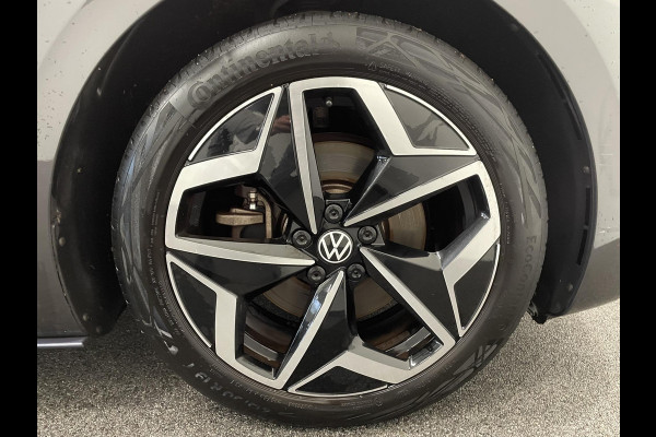 Volkswagen ID.3 First Plus 58 kWh Navigatie Apple Carplay/Android Auto Camera Parkeersensoren Adaptive Cruise Control Full LED Matrix Stoel- en stuurverwarming Lichtmetalen velgen Climate Control