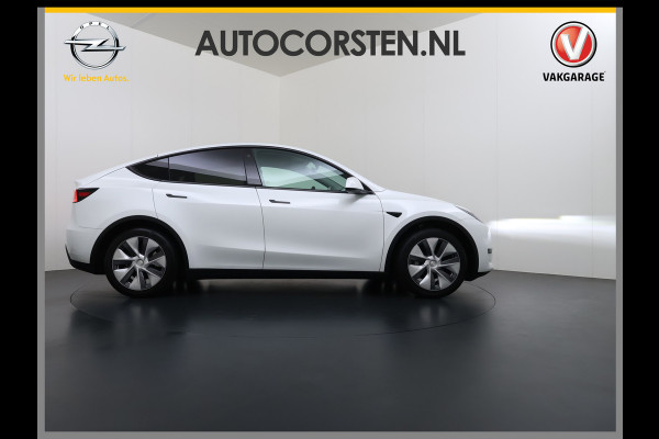 Tesla Model Y RWD SOH 95% Warmtepomp LFP-Accu Leder Lmv Camera's Panoramadak Adap.Cruise Navi Ecc Autopilot Stoel+Stuur+Achterbank Verwarming Elek.Achterklep Dodehoek detector Draadloze telefoonlader 1e Eigenaar Origineel Nederlandse Auto Fabrieksgarantie op Motor en Accu tot 08-03-2032/160.000km