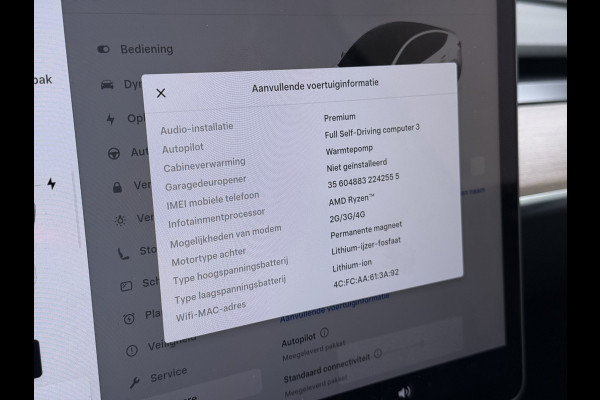 Tesla Model Y RWD SOH 95% Warmtepomp LFP-Accu Leder Lmv Camera's Panoramadak Adap.Cruise Navi Ecc Autopilot Stoel+Stuur+Achterbank Verwarming Elek.Achterklep Dodehoek detector Draadloze telefoonlader 1e Eigenaar Origineel Nederlandse Auto Fabrieksgarantie op Motor en Accu tot 08-03-2032/160.000km