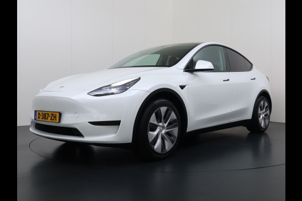 Tesla Model Y RWD SOH 95% Warmtepomp LFP-Accu Leder Lmv Camera's Panoramadak Adap.Cruise Navi Ecc Autopilot Stoel+Stuur+Achterbank Verwarming Elek.Achterklep Dodehoek detector Draadloze telefoonlader 1e Eigenaar Origineel Nederlandse Auto Fabrieksgarantie op Motor en Accu tot 08-03-2032/160.000km