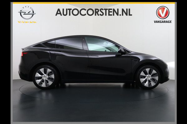 Tesla Model Y RWD SOH 95% Warmtepomp LFP-Accu Leder Lmv Camera's Panoramadak Adap.Cruise Navi Ecc Autopilot Stoel+Stuur+Achterbank Verwarming Elek.Achterklep Dodehoek detector Draadloze telefoonlader Origineel Nederlandse Auto Fabrieksgarantie op Motor en Accu tot 7-12-2030/160.000km