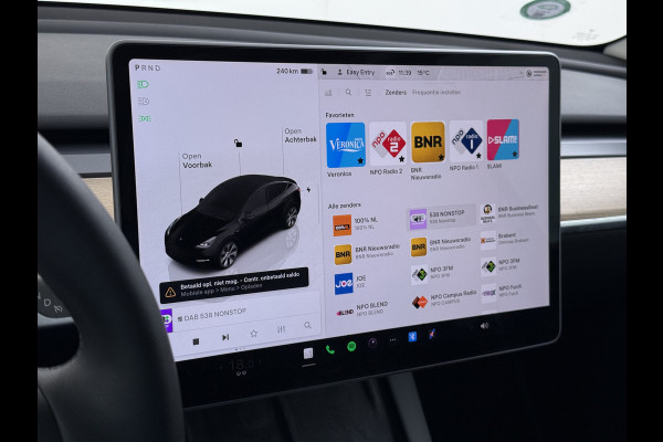 Tesla Model Y RWD SOH 95% Warmtepomp LFP-Accu Leder Lmv Camera's Panoramadak Adap.Cruise Navi Ecc Autopilot Stoel+Stuur+Achterbank Verwarming Elek.Achterklep Dodehoek detector Draadloze telefoonlader Origineel Nederlandse Auto Fabrieksgarantie op Motor en Accu tot 7-12-2030/160.000km