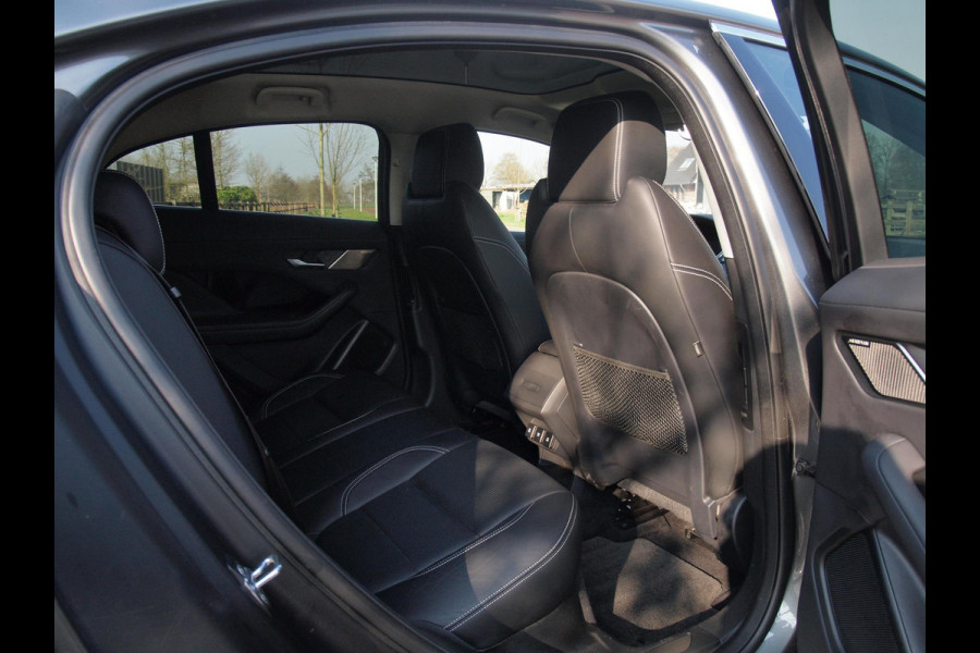 Jaguar I-PACE EV400 SE 90 kWh | Panoramadak | Camera | Head-Up Display | Meridian Audio | Stoelmemory |