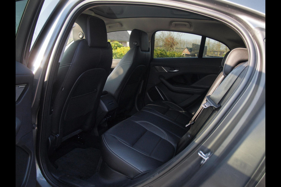 Jaguar I-PACE EV400 SE 90 kWh | Panoramadak | Camera | Head-Up Display | Meridian Audio | Stoelmemory |