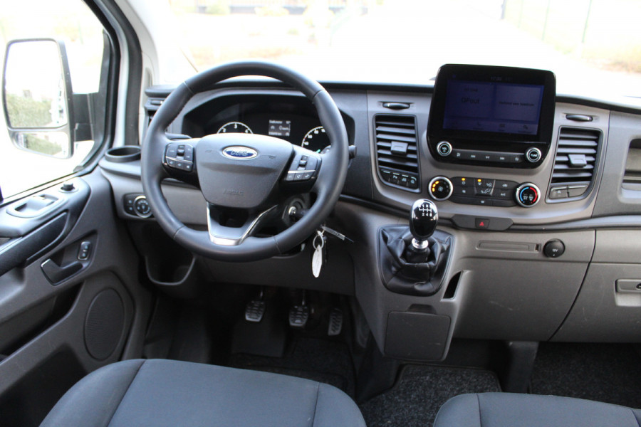 Ford Transit Custom 320 2.0 TDCI 130PK Euro6 L2H1 Trend DC Dubbele Cabine 6-persoons