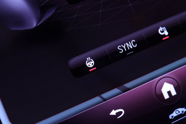 Mercedes-Benz C-Klasse 300 E AMG Line / PANO/HUD/CARPLAY/SFEERVERLICHTING/BOMVOL