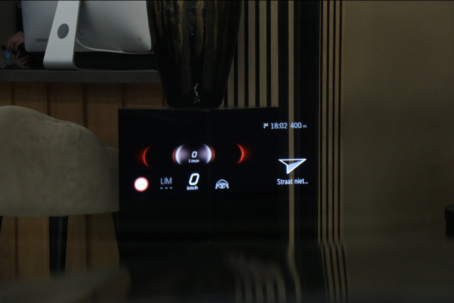 Mercedes-Benz C-Klasse 300 E AMG Line / PANO/HUD/CARPLAY/SFEERVERLICHTING/BOMVOL