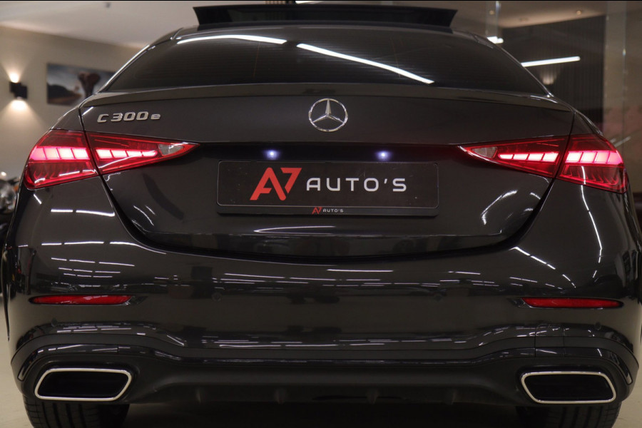 Mercedes-Benz C-Klasse 300 E AMG Line / PANO/HUD/CARPLAY/SFEERVERLICHTING/BOMVOL