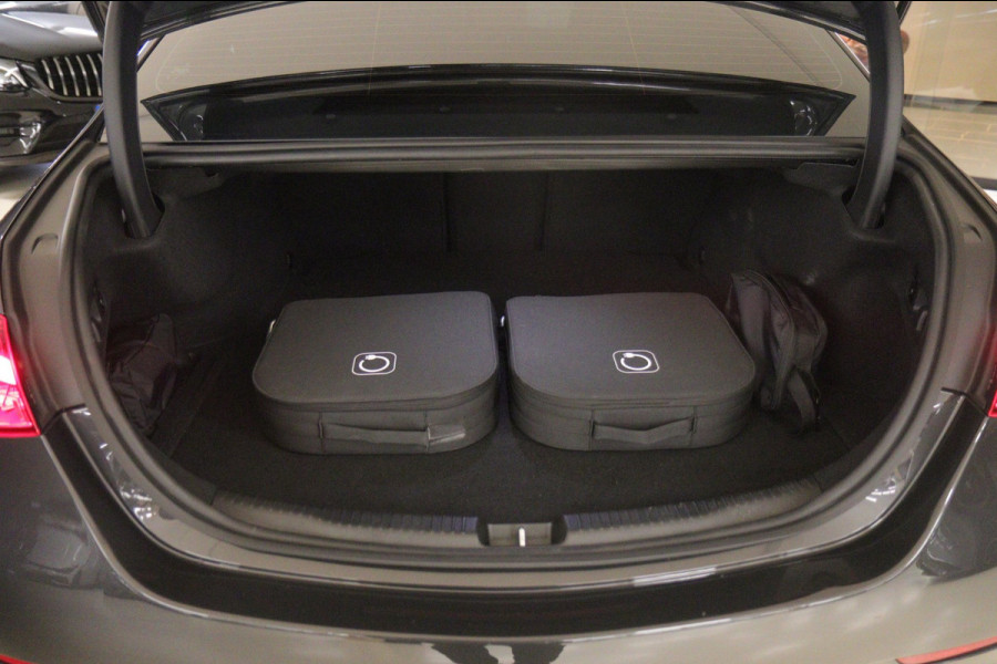 Mercedes-Benz C-Klasse 300 E AMG Line / PANO/HUD/CARPLAY/SFEERVERLICHTING/BOMVOL