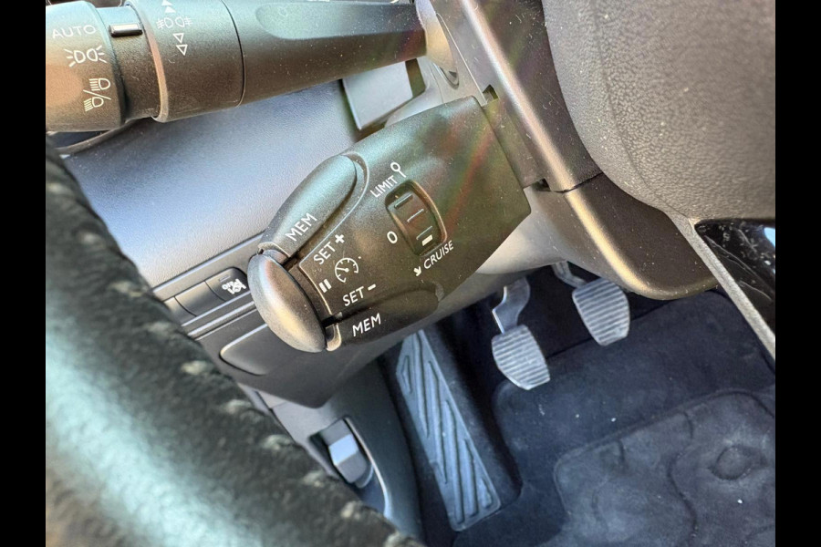 Citroën C3 Aircross 1.2 PureTech S&S Shine NAVI,CRUIS-CONTROL,GARANTIE