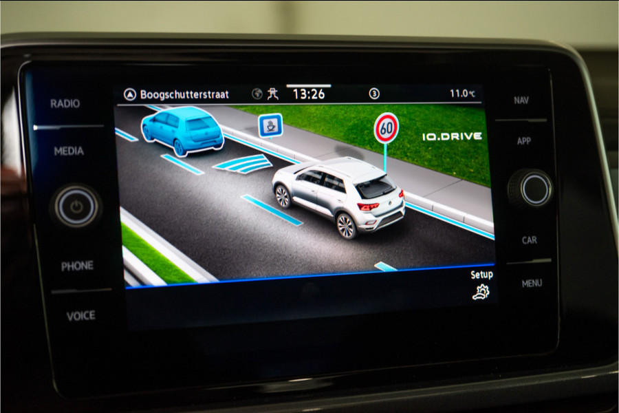 Volkswagen T-Roc 1.5 TSI Style 150PK Facelift | Pano | LED | Stoel&Stuur verw. | Carplay | Camera | 12 MND Garantie