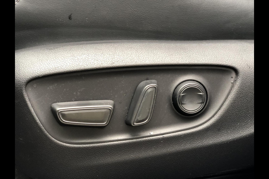 Toyota RAV4 2.5 Hybrid 222pk AWD Style | Trekhaak, Leer, Stoel + Stuurverwarming, Elektrische achterklep, CarPlay, 18 inch