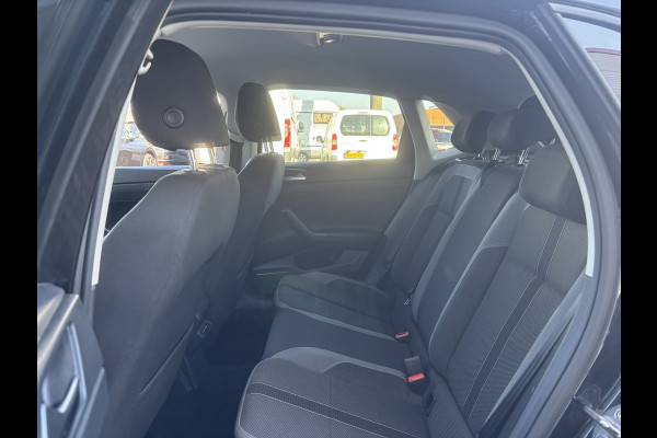 Volkswagen Polo 1.0 TSI R-Line Business | Led Lampen | Stoelverwarming | Adaptieve Cruise | Parkeersensoren