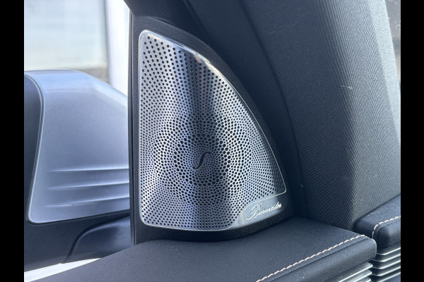 Mercedes-Benz EQC 400 4MATIC Premium 80 kWh | Schuifdak | Burmeister | Sfeerverlichting | AMG Styling