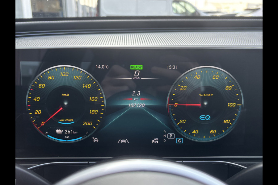Mercedes-Benz EQC 400 4MATIC Premium 80 kWh | Schuifdak | Burmeister | Sfeerverlichting | AMG Styling