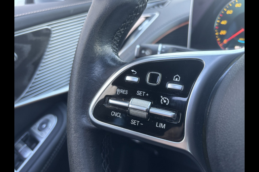 Mercedes-Benz EQC 400 4MATIC Premium 80 kWh | Schuifdak | Burmeister | Sfeerverlichting | AMG Styling