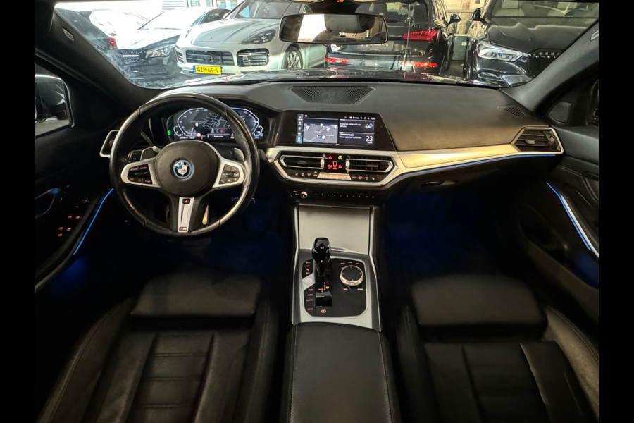 BMW 3 Serie Touring 330e M Sport Keyless|HuD|Memory|Trekhaak
