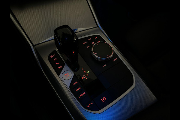 BMW 3 Serie Touring 330e M Sport Keyless|HuD|Memory|Trekhaak