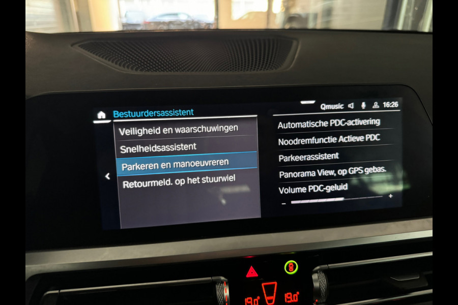 BMW 3 Serie Touring 330e M Sport Keyless|HuD|Memory|Trekhaak