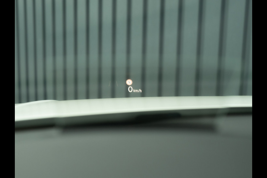 Volkswagen Tiguan 1.5 TSI R-Line Business+ | Trekhaak wegkl. | Head Up | Side Assist | IQ Light | Elk. A-klep | Prijs Rijklaar!!