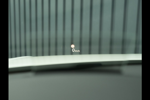 Volkswagen Tiguan 1.5 TSI R-Line Business+ | Trekhaak wegkl. | Head Up | Side Assist | IQ Light | Elk. A-klep | Prijs Rijklaar!!